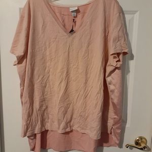 Tee shirt with satin type back